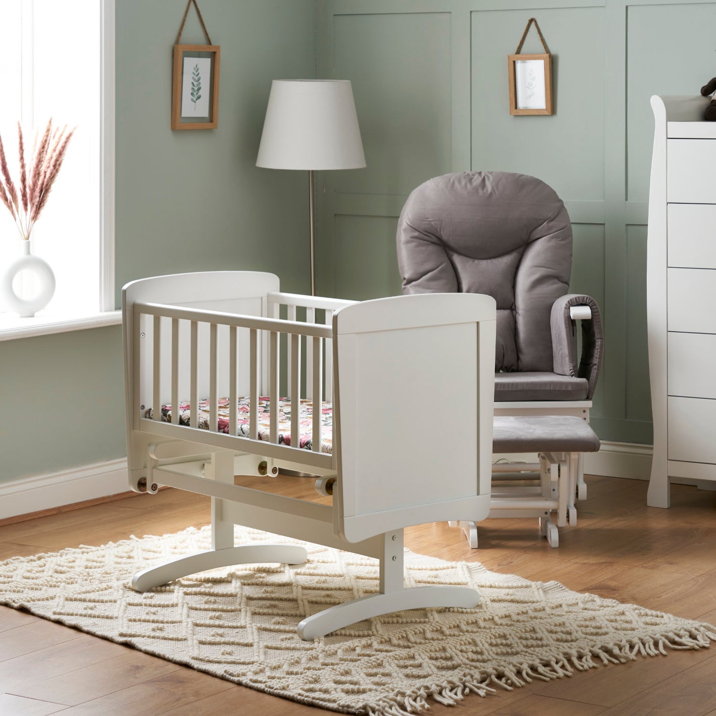 Obaby Gliding Crib - White - Babyzilla